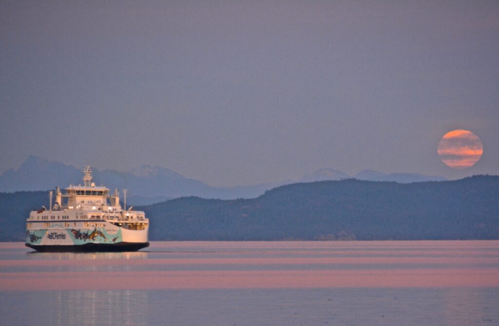 Full moon and the BC Ferries